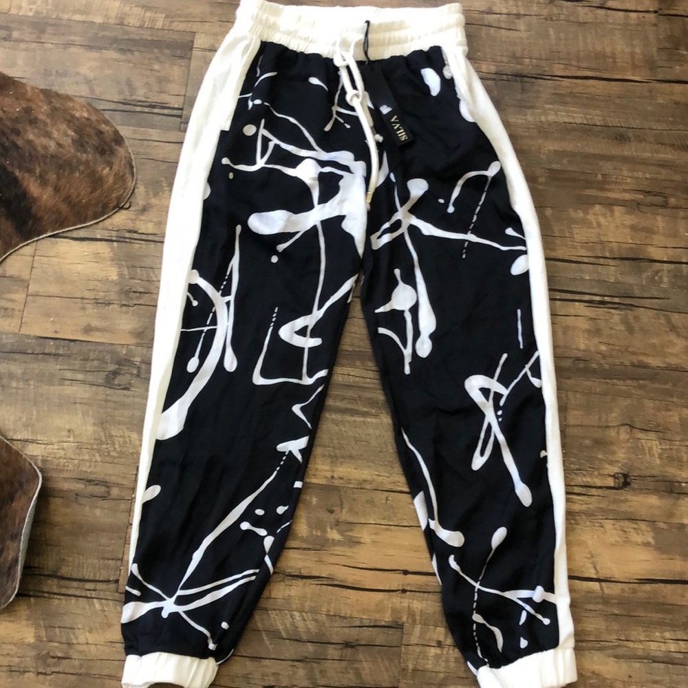 Medium pants